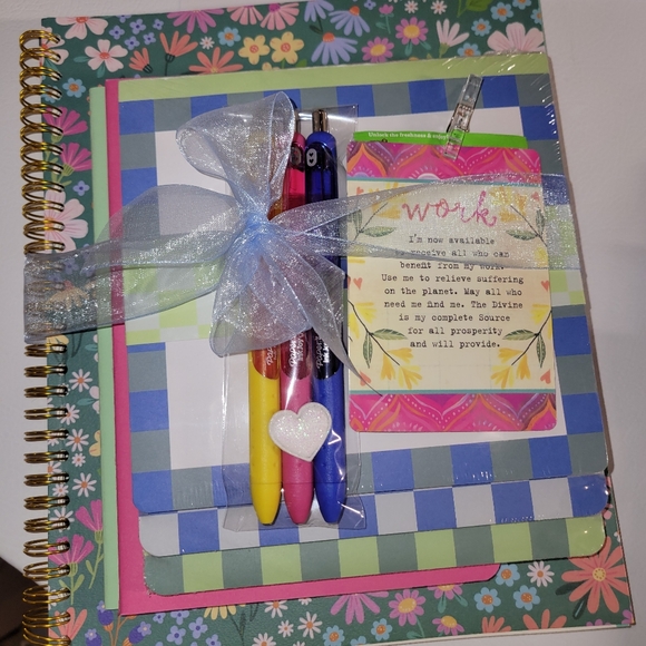 journals, notebooks, writing tools & cards - Picture 13 of 15